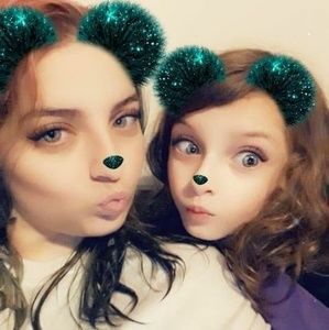 Meet your Posher, Denise